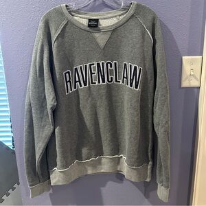 Universal Studios Ravenclaw Gray Sweatshirt, Size L